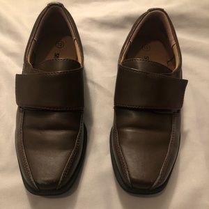 Boys brown dress shoes